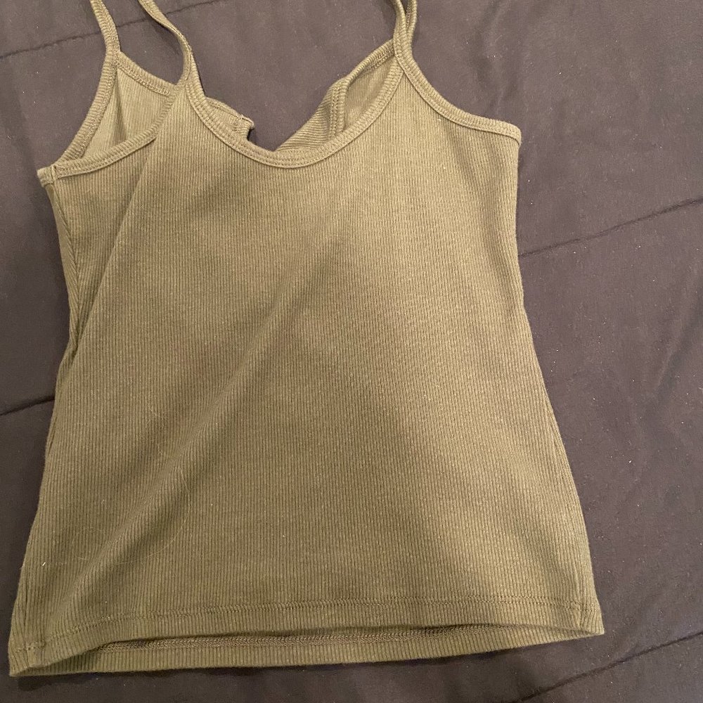 Hollister Tank